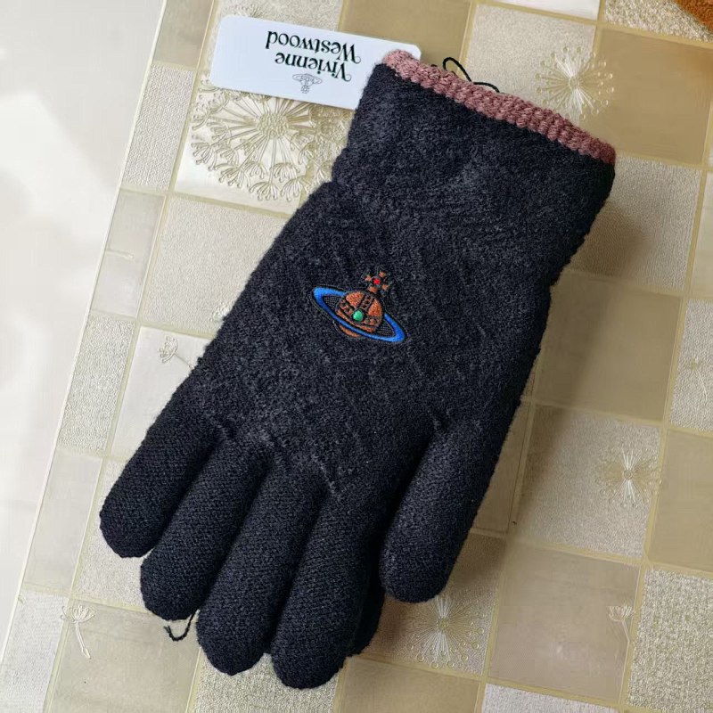 Vivienne Westood Glove 6