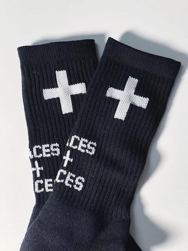 P + Face Towel Socks 12