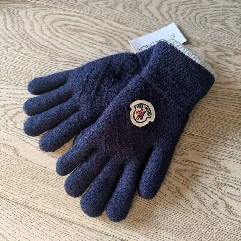 Mon Glove 3