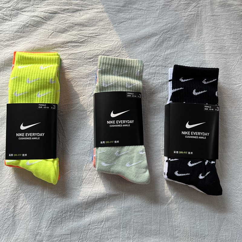 Alll Logo Nk Socks 3pac A Set