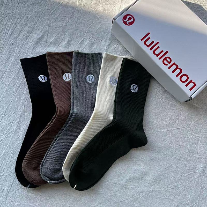 Lulu Box Socks 3