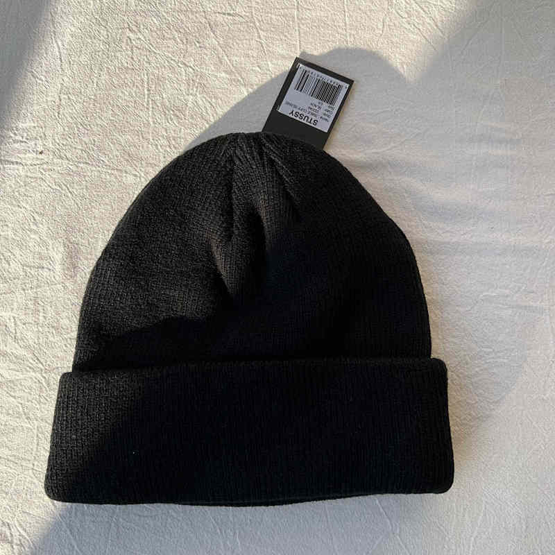 Stu X X Smile Beanie 5