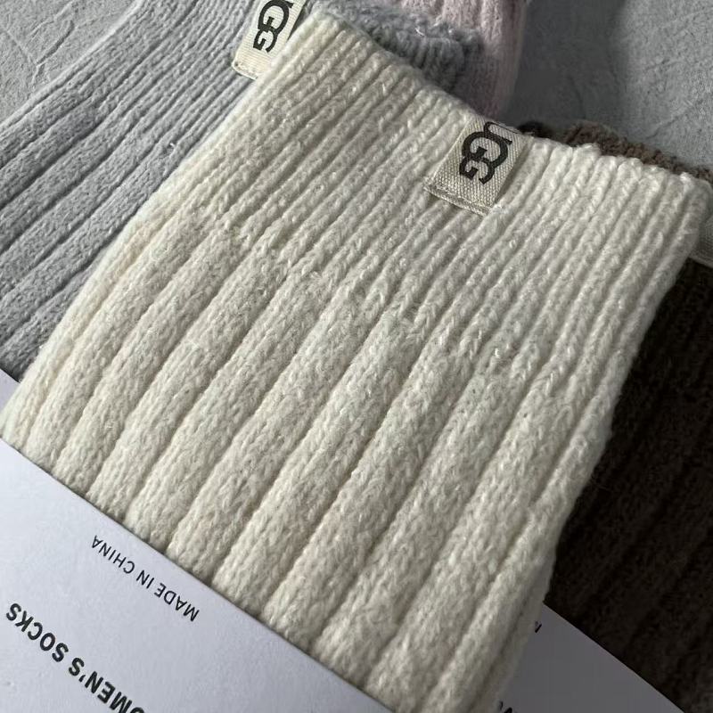 Ugg New Soft Socks With Packing 3