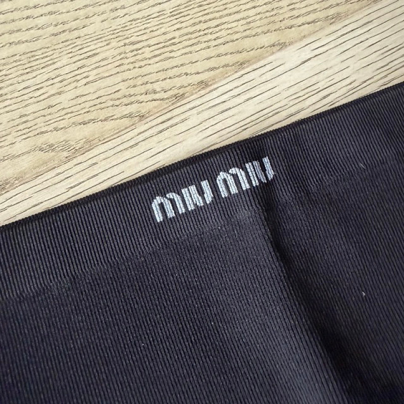 Miumiu 8