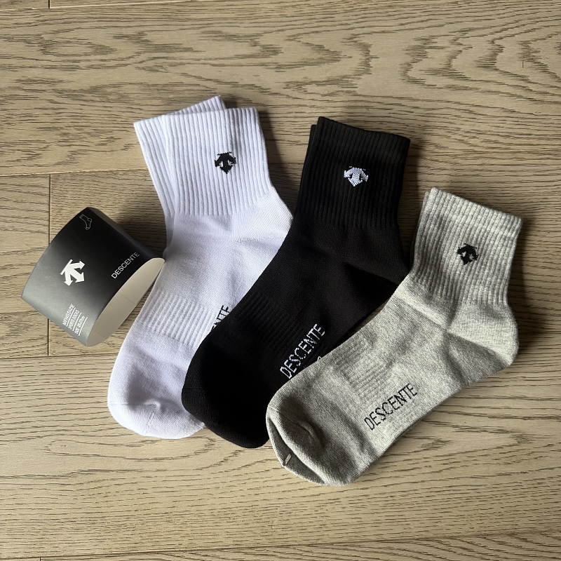 Descente Socks 9