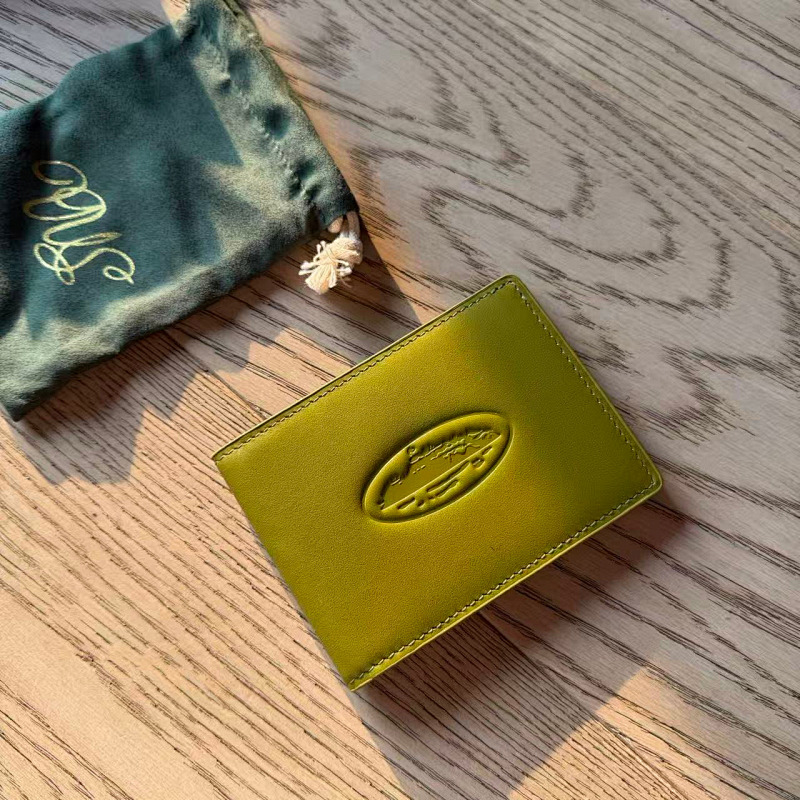 Top!crtz Island Real Quliaty Leather Card Holder . 4 6