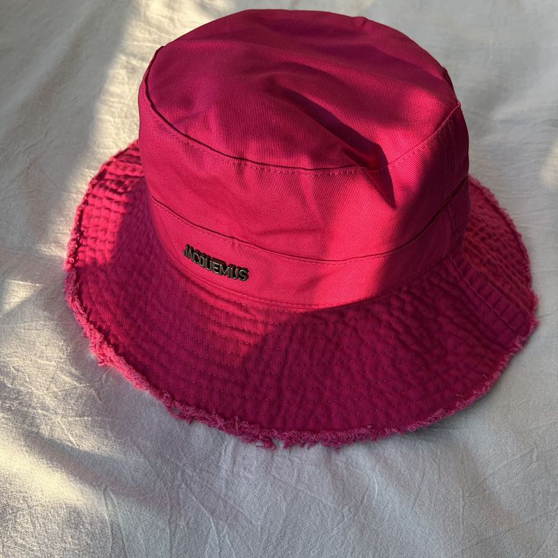 Jacquemus Bucket Hat 6