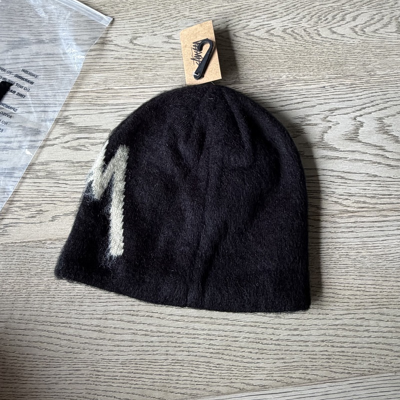 St Beanie 11