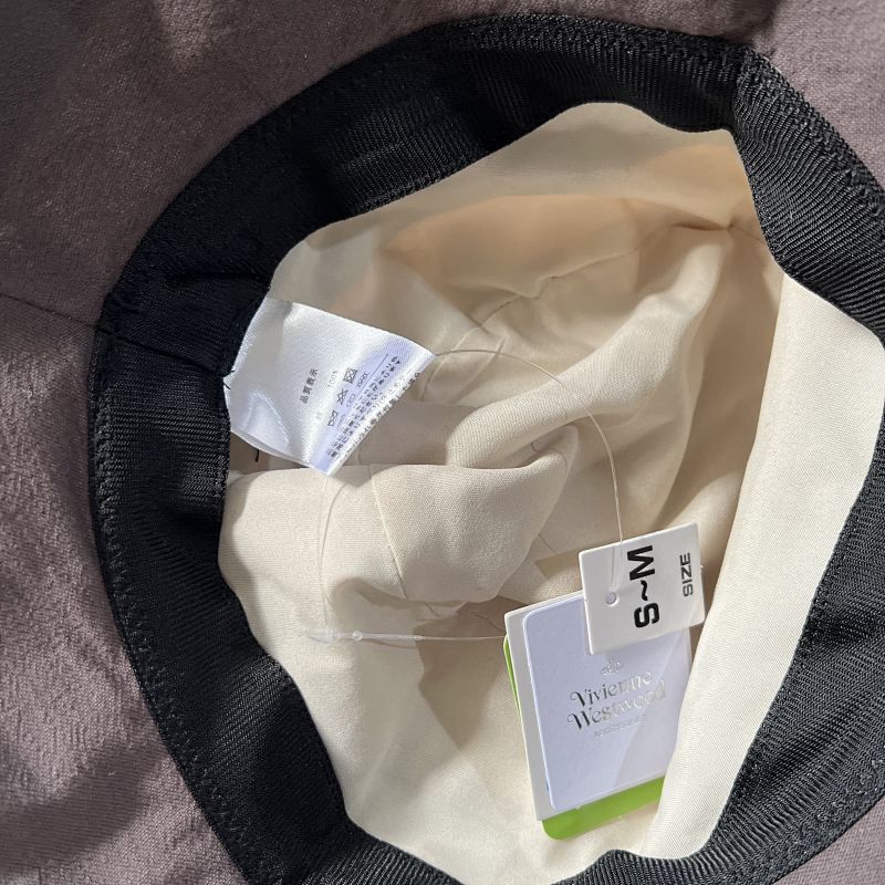 Vivienne Westood Hat With Logo Bag 6