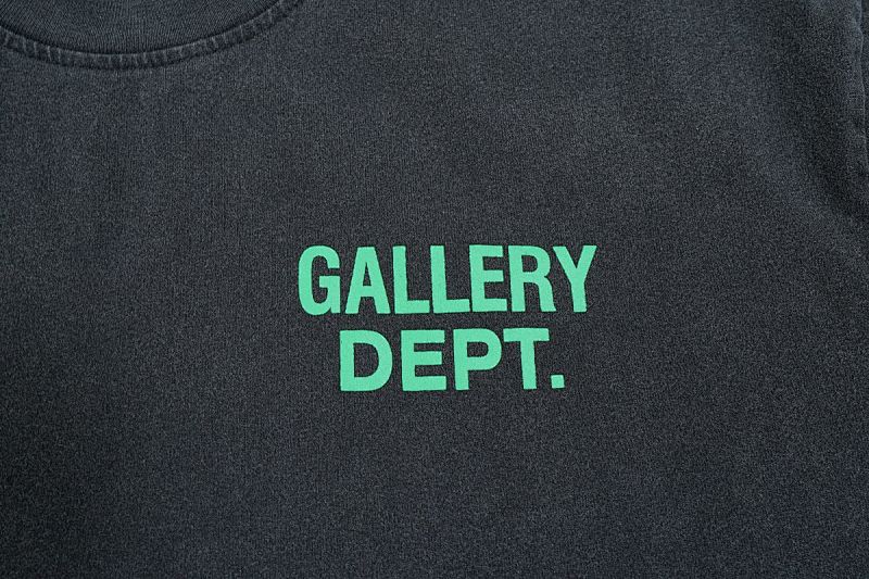 Gallery Dept Tee · 3