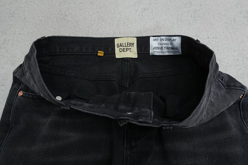 Gallery Dept. · 5