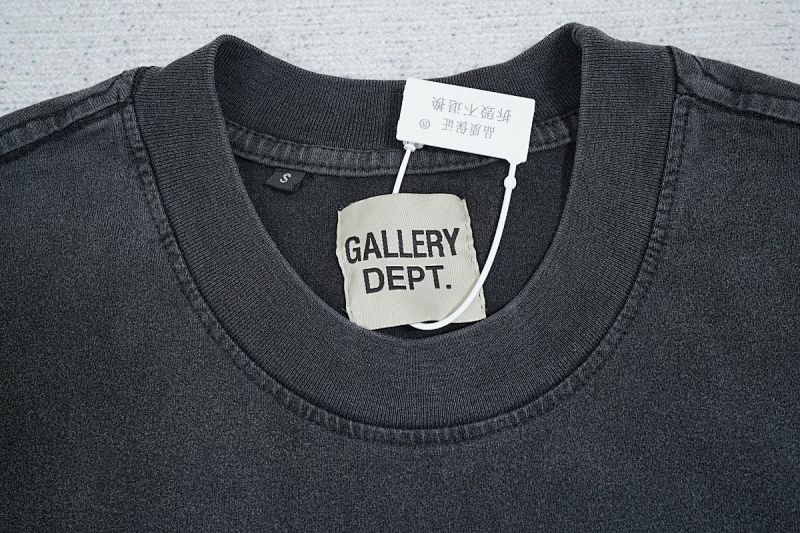 Gallery Dept Tee · 4