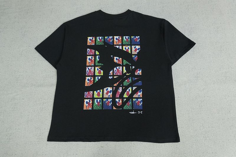 Me Tee · 4
