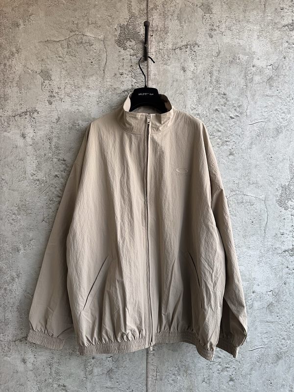 be48445 R13 · 6