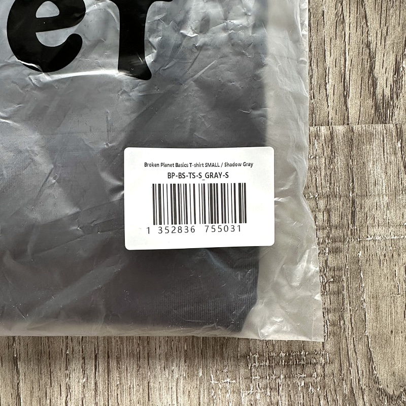 Shadow Gray - Basics T-shirt · 4