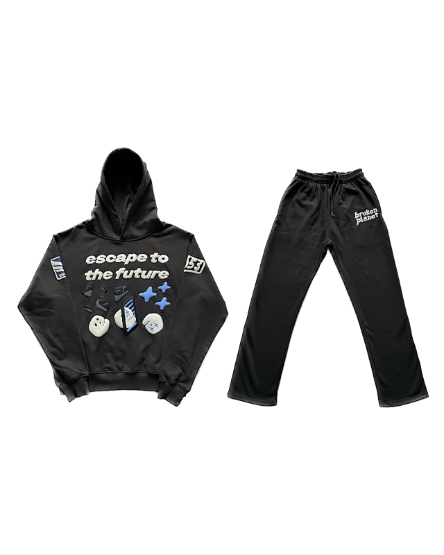 Escape To The Future Hoodie · 4