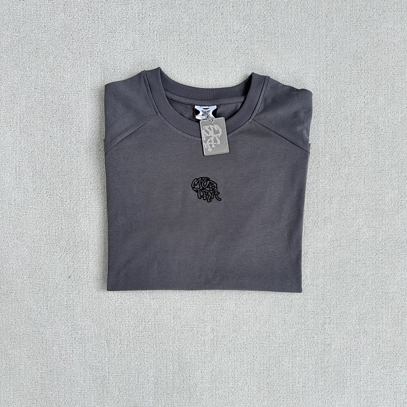 105¥ Mertra T-Shirt｜Grey · 4