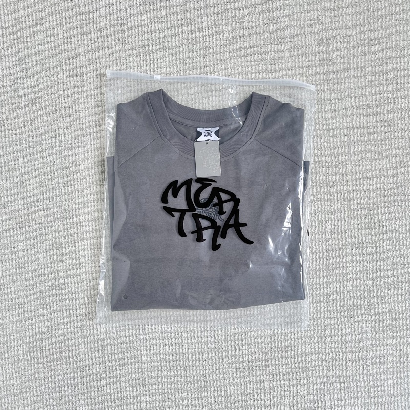 105¥ Mertra T-Shirt｜Grey · 3