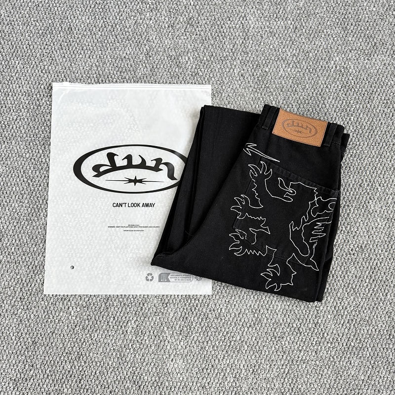 Divin…Dark Beast Denim Jeans｜Black · 2
