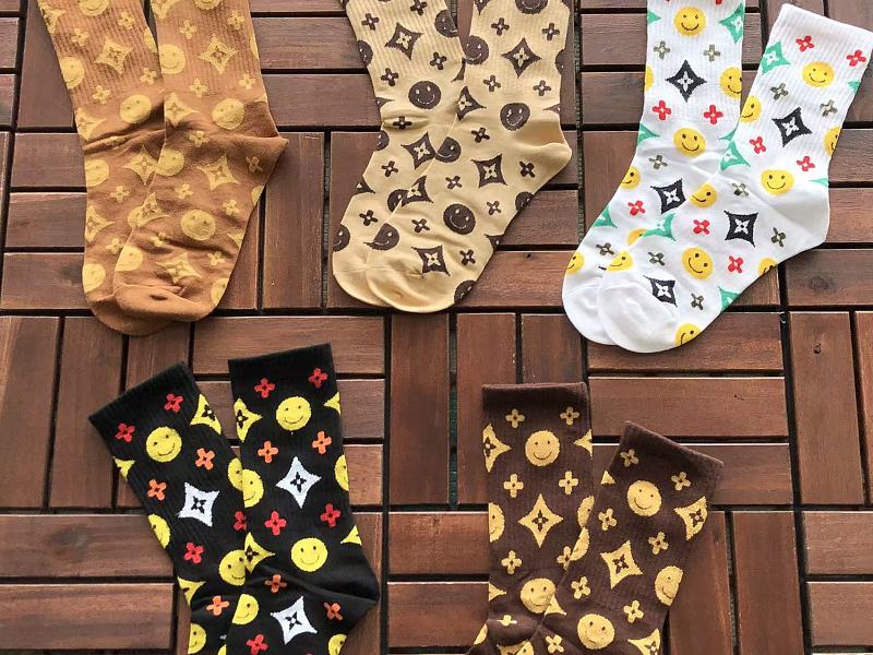 L Socks 4