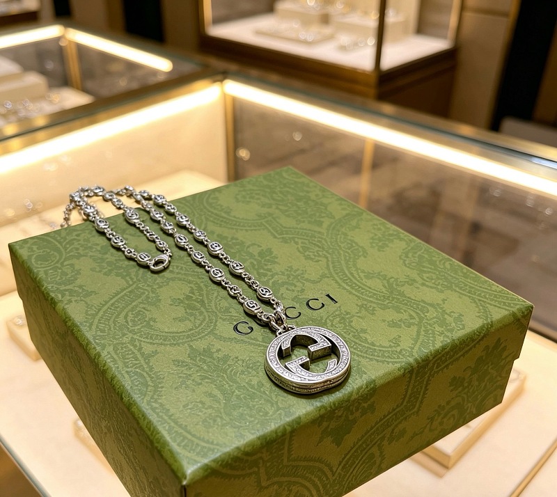 G C I Jewelry · 3