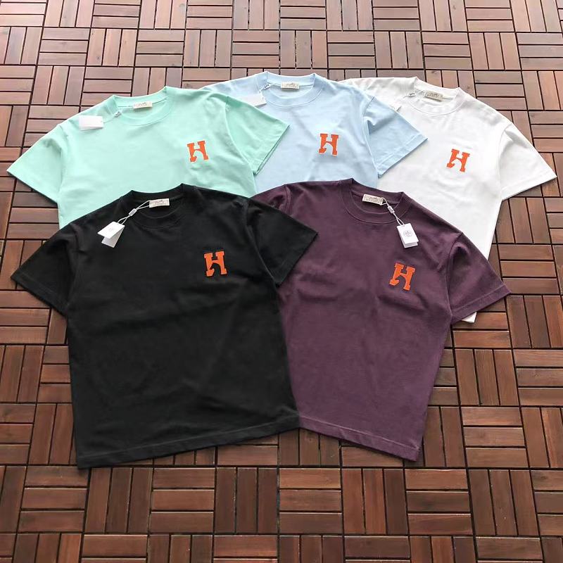 H R E T-shirt · 6