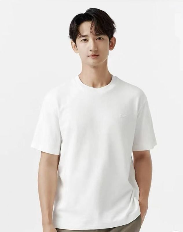 L C St T-shirt · 4