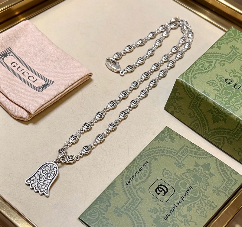 G C I Jewelry · 3