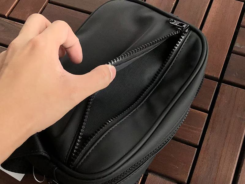Essentials Bag 12