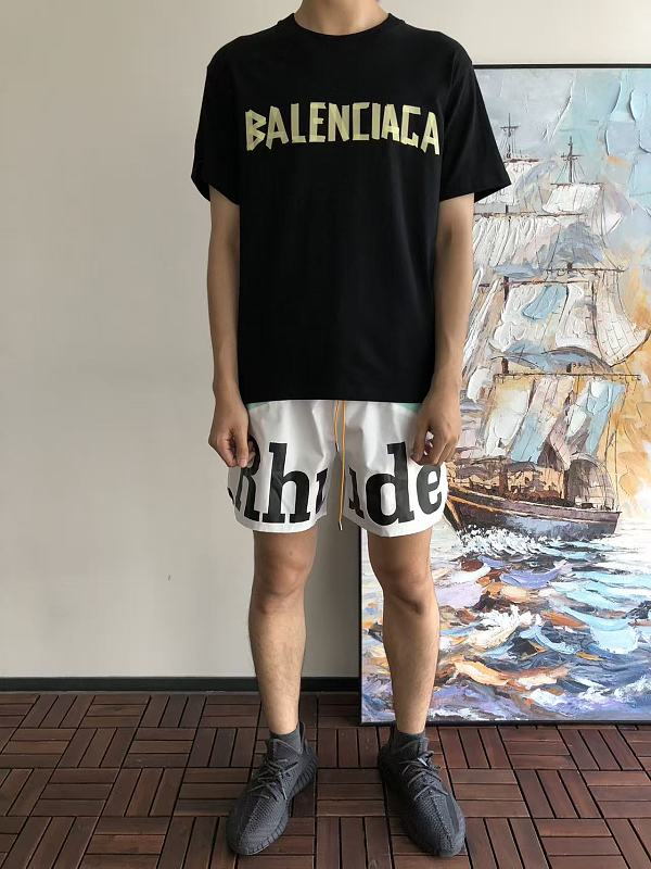 B L Ia A T-shirt · 6