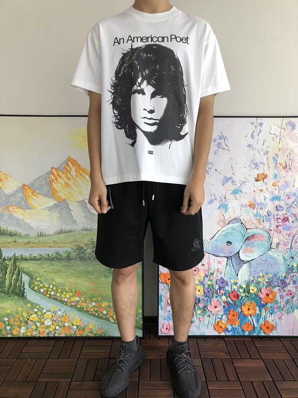 K T T-shirt · 3