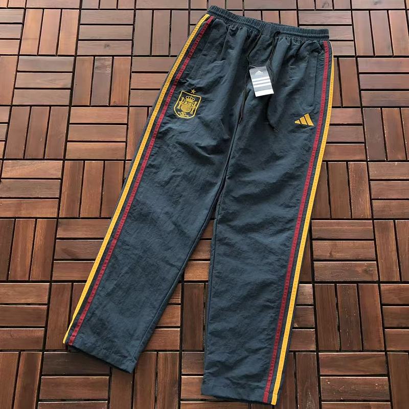 Di As Trousers · 3