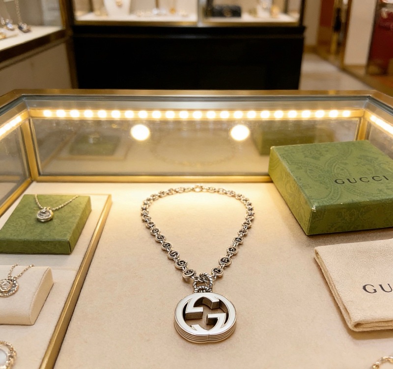 G C I Jewelry · 4