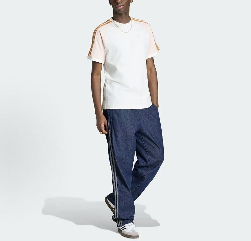 Di As T-shirt · 5