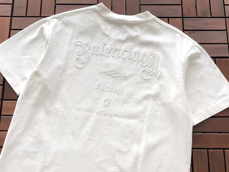 B L Ia A T-shirt 12