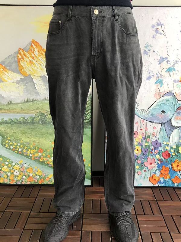 Le Is Jeans · 3