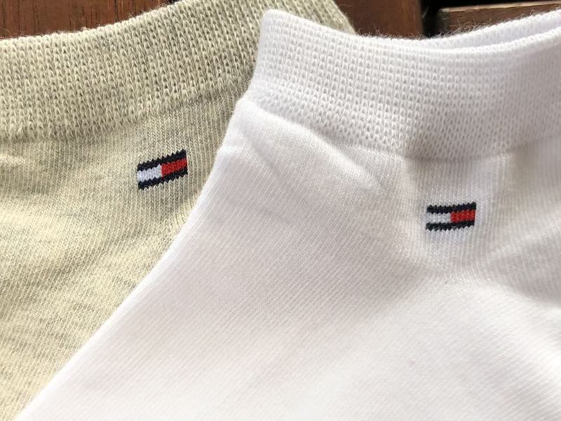 T H R Socks 9