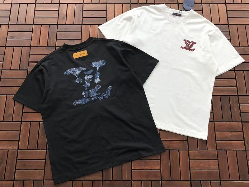 L T-shirt · 6