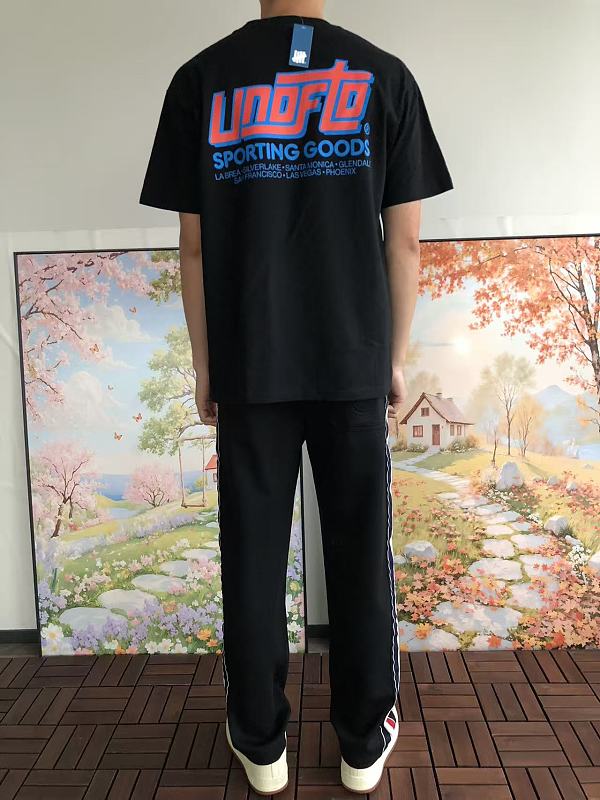 Undefeated T-shirt · 4