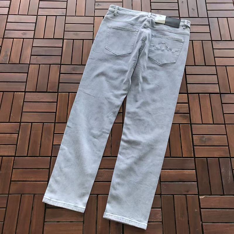 D O Jeans · 3