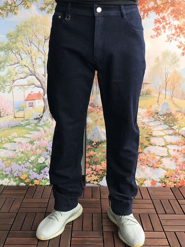 E P R A M N Jeans · 3