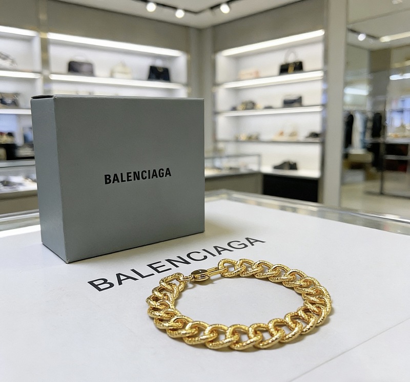 B L Ia A Jewelry · 2
