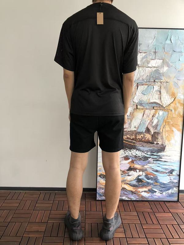 St S Y T-shirt · 4