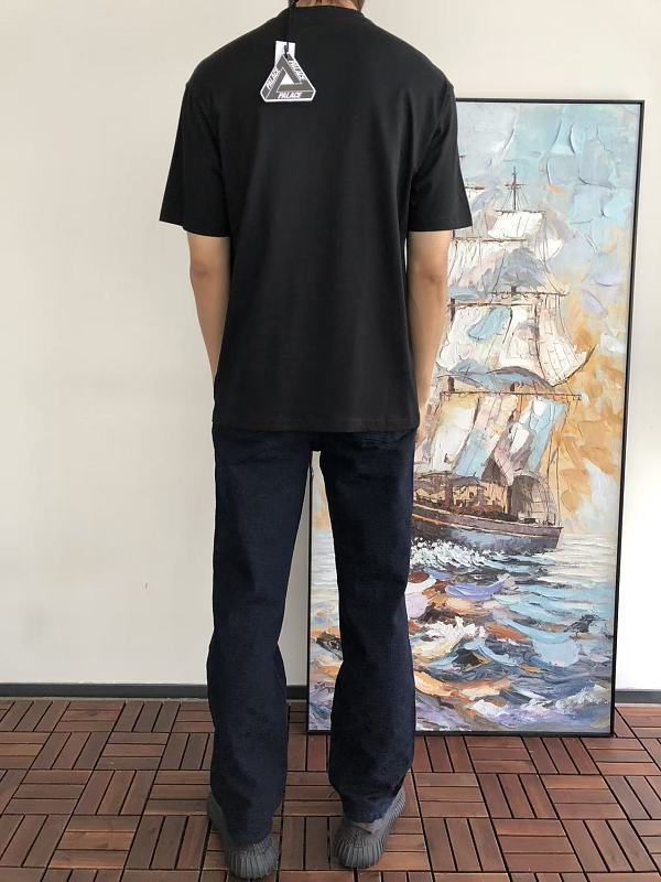 P La E T-shirt · 5