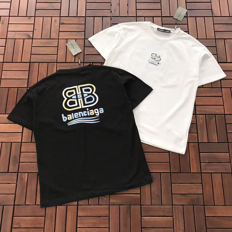 B L Ia A T-shirt · 5