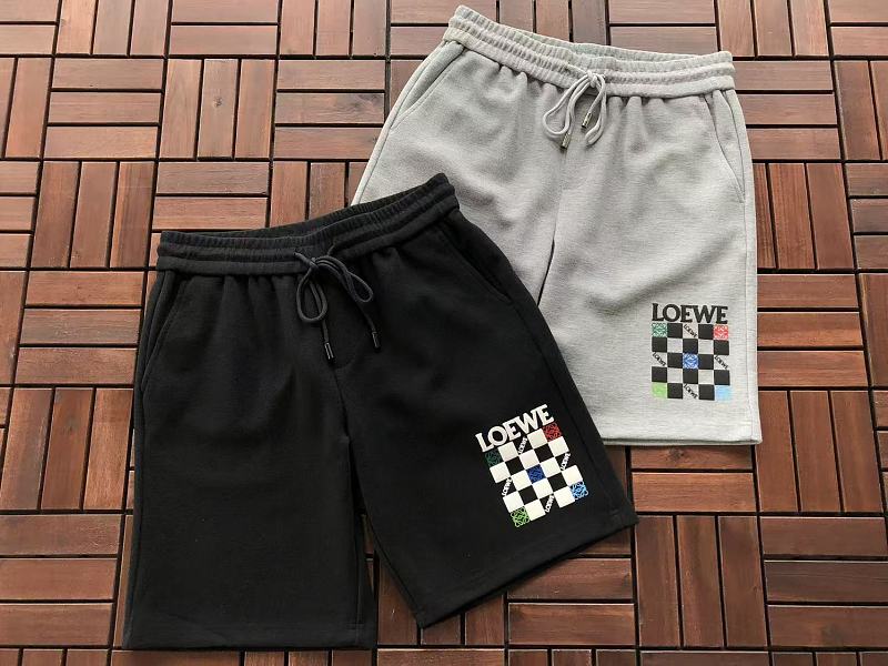 L E Shorts · 6