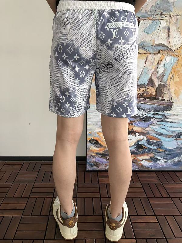 L Shorts · 4