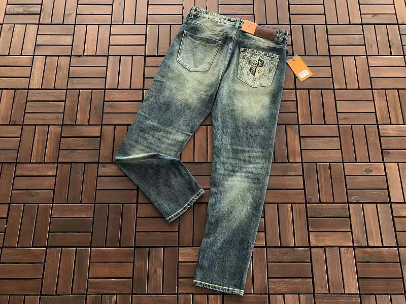 L Jeans · 6