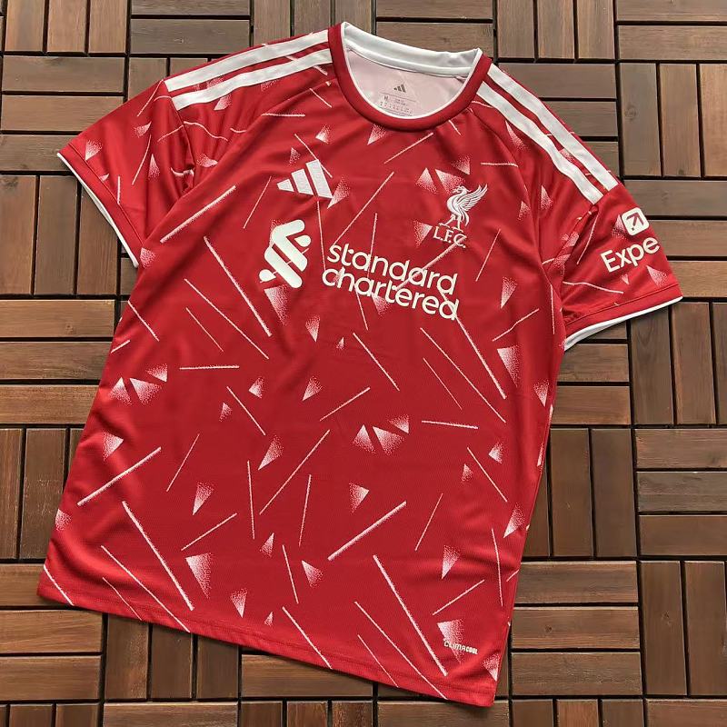 Football T-shirt · 4