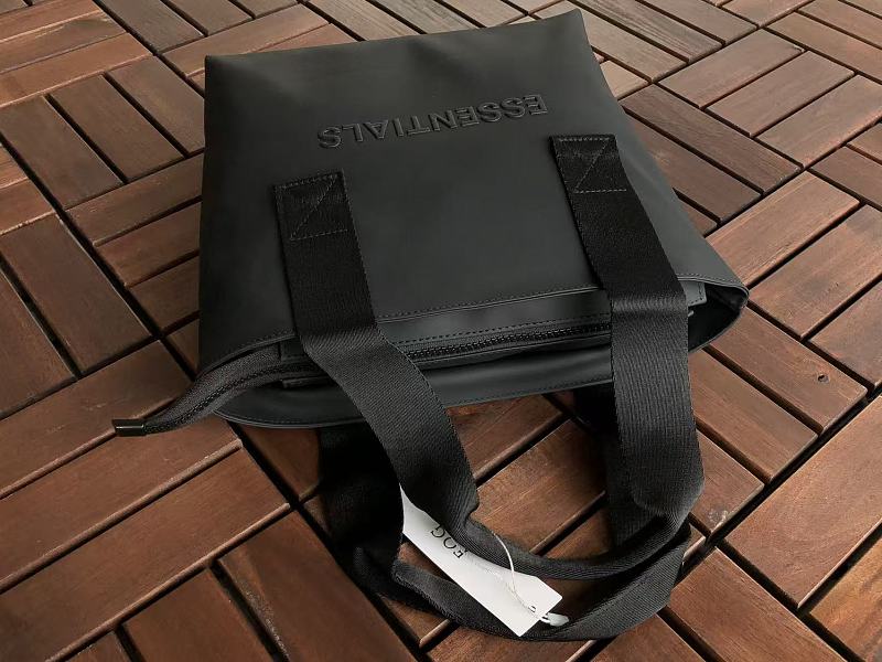 Essentials Bag 5